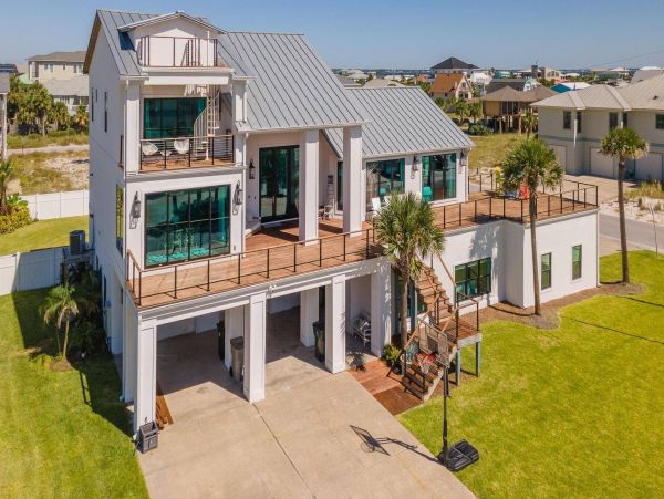 Gorgeous Pensacola Beach 7 Bedroom Home Steps to Beach