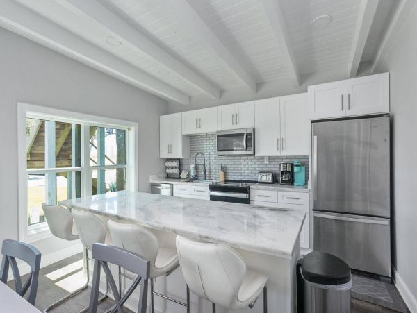 Gorgeous Pensacola Beach 7 Bedroom Home Steps to Beach