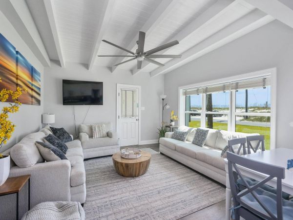 Gorgeous Pensacola Beach 7 Bedroom Home Steps to Beach