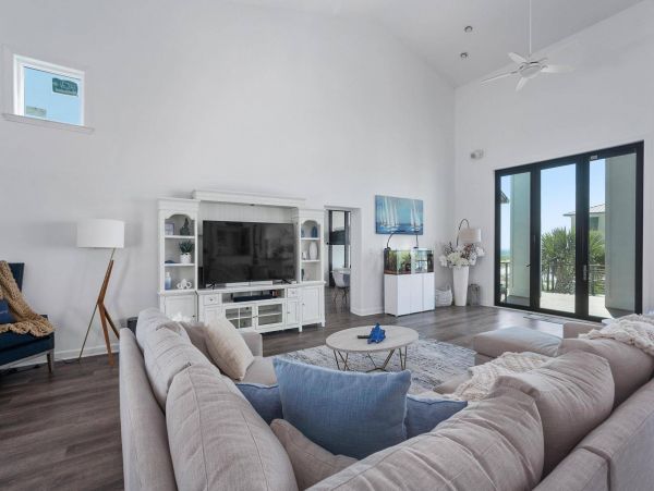 Gorgeous Pensacola Beach 7 Bedroom Home Steps to Beach