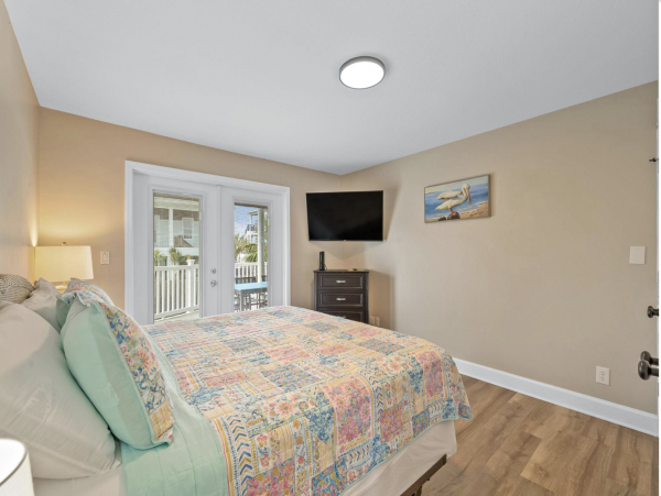 Pensacola Vacation Rental Pool Home 4 Bedrooms Sleeps 12 Guests