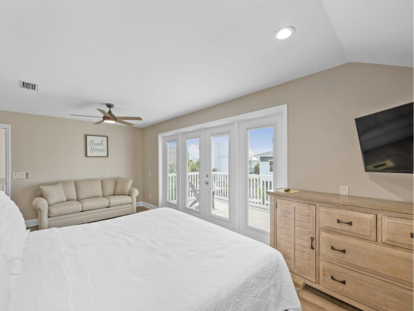 Pensacola Vacation Rental Pool Home 4 Bedrooms Sleeps 12 Guests