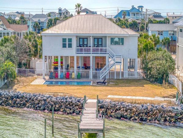 Spacious Home with Pool, Kayaks, and Stunning Views of Santa Rosa Sound