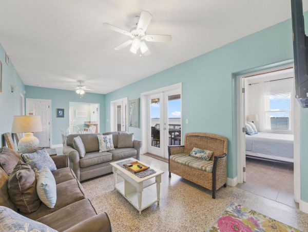 Spacious Home with Pool, Kayaks, and Stunning Views of Santa Rosa Sound