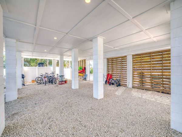 Spacious Home with Pool, Kayaks, and Stunning Views of Santa Rosa Sound