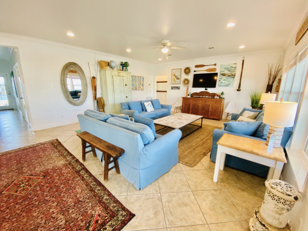 The Largest Beach House in The Area Book Early!