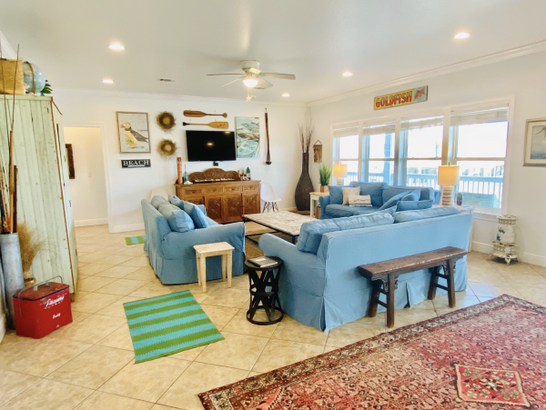The Largest Beach House in The Area Book Early!