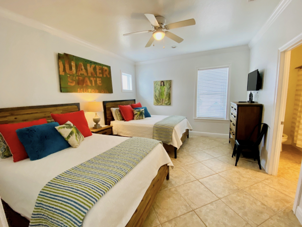 The Largest Beach House in The Area Book Early!