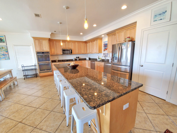 The Largest Beach House in The Area Book Early!