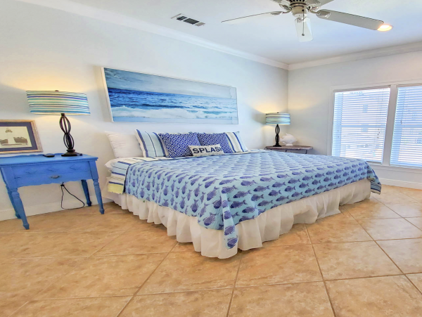 The Largest Beach House in The Area Book Early!
