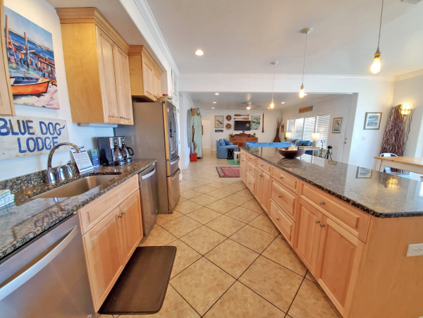 The Largest Beach House in The Area Book Early!
