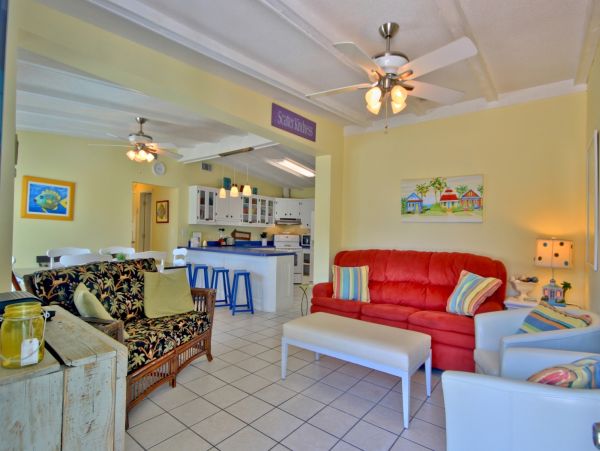 Family Cottage with Private Pool & Short 2 Min Walk to Beach