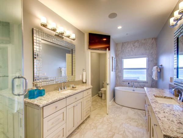 Four Bedroom Beachfront Lovely