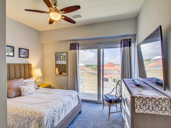 Four Bedroom Beachfront Lovely