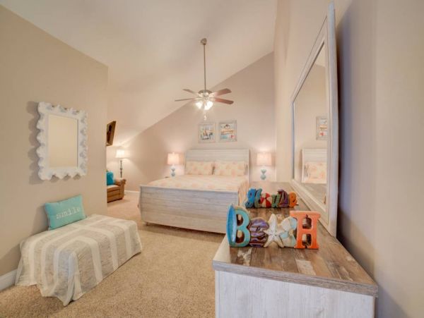 Oceanfront Vacation Condo in Pensacola Beach Sleeps 6