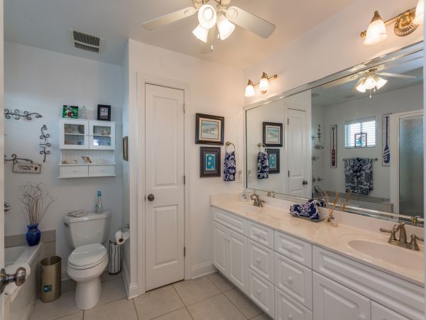 Stunning Vacation Rental with Beach Access- Perfect for Families