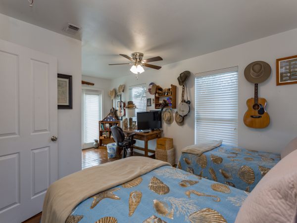 Stunning Vacation Rental with Beach Access- Perfect for Families