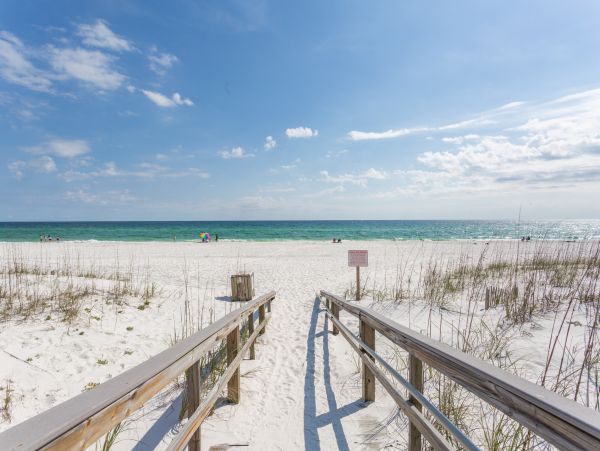 Stunning Vacation Rental with Beach Access- Perfect for Families