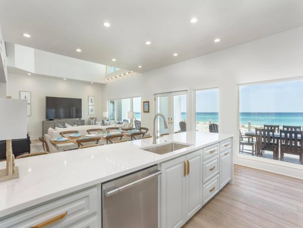 Luxury Pensacola Beach Vacation Home 6 Bedrooms Sleeps 18