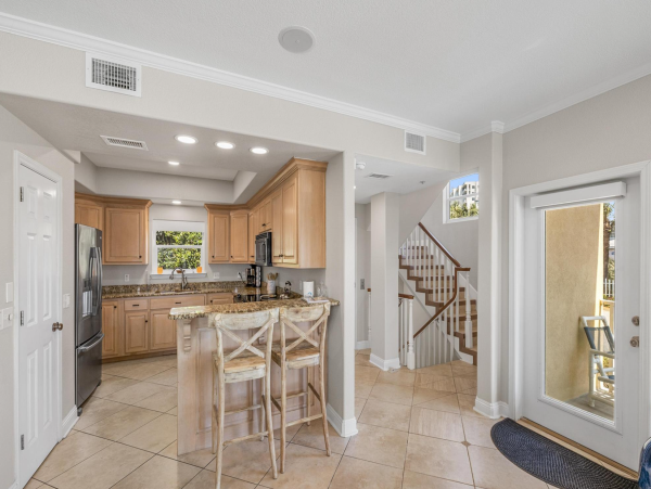Newly Updated Townhouse Five Bedrooms