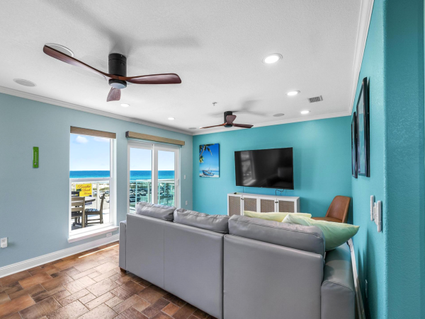Newly Updated Townhouse Five Bedrooms