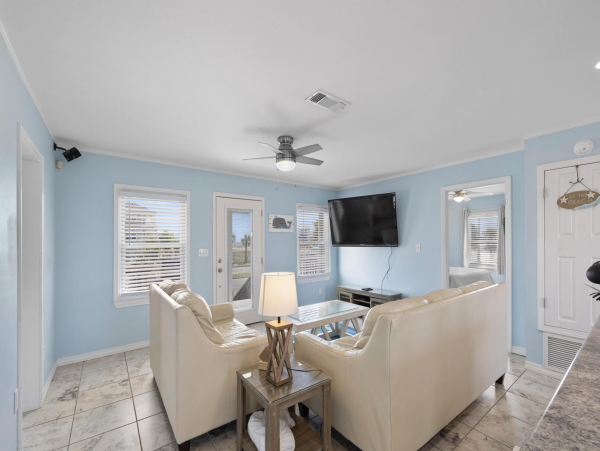 Pensacola Beach Three Bedroom Rental - Magnificent View of The Water