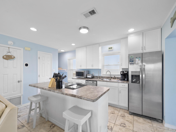 Pensacola Beach Three Bedroom Rental - Magnificent View of The Water