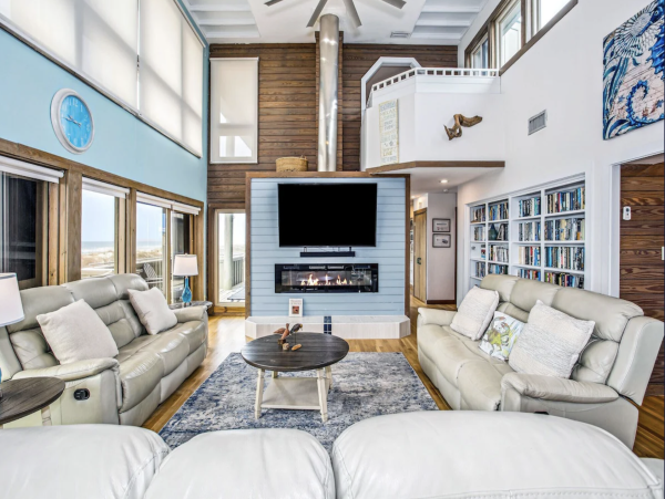 A Magnificent Beach House Stunning Views
