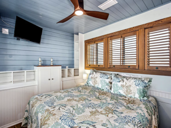 A Magnificent Beach House Stunning Views