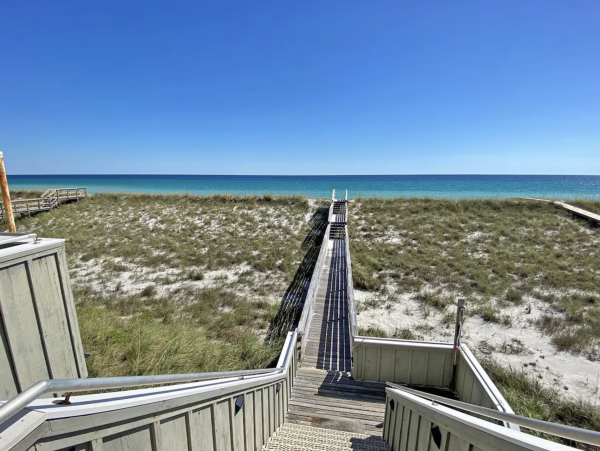 A Magnificent Beach House Stunning Views