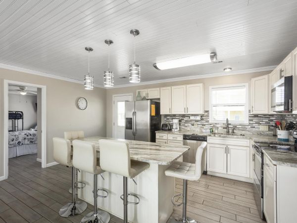 Charming Navarre Beach Vacation Home Short Walk to Beach
