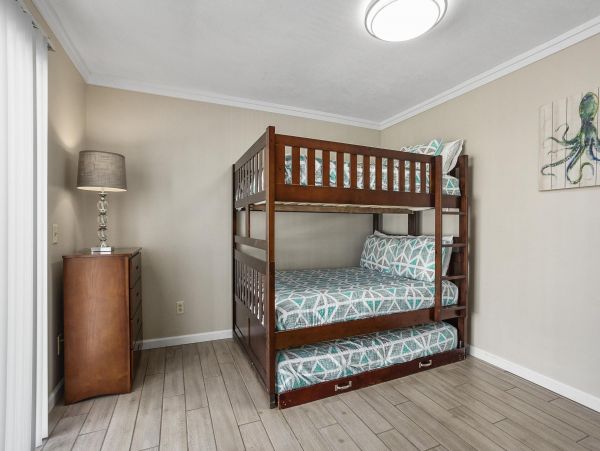 Charming Navarre Beach Vacation Home Short Walk to Beach