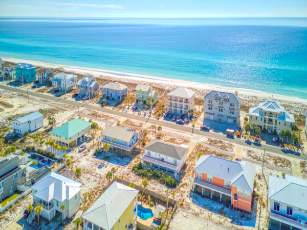 Charming Navarre Beach Vacation Home Short Walk to Beach