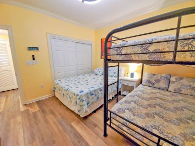 Pensacola Beach Condo 936792