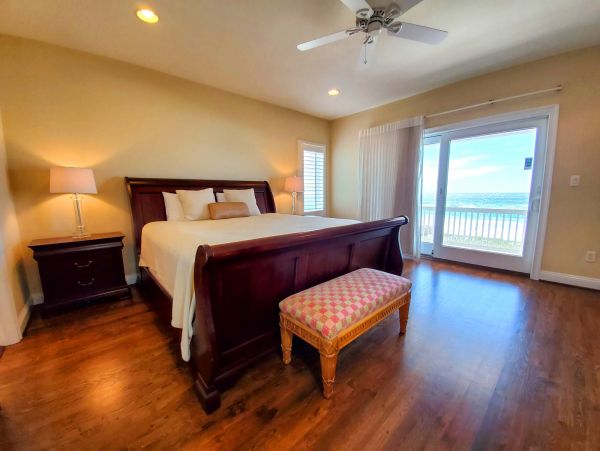 Navarre Vacation Home Five Bedroom On Beach