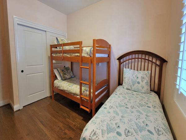 Navarre Vacation Home Five Bedroom On Beach