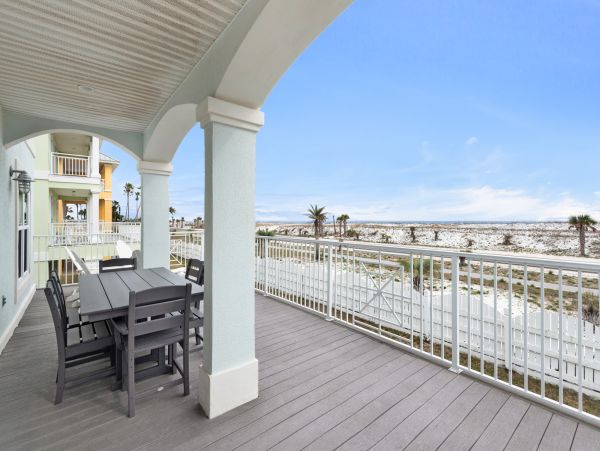 Pensacola Luxury Beachfront Retreat with 5-Bedrooms and Stunning Views