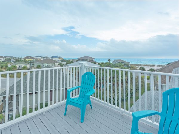 Pensacola Six Bedroom Vacation Home 50 Steps to Beach