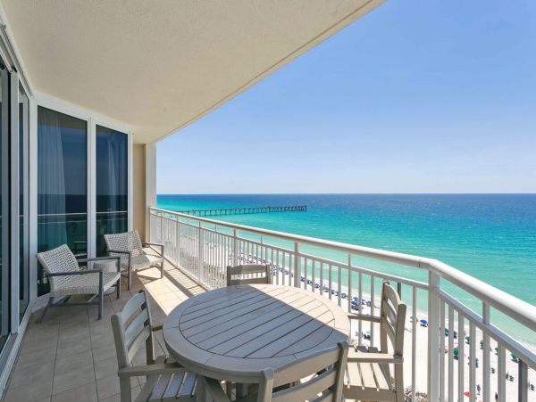 Beautiful Beachfront Three Bedroom Condo in Navarre Beach