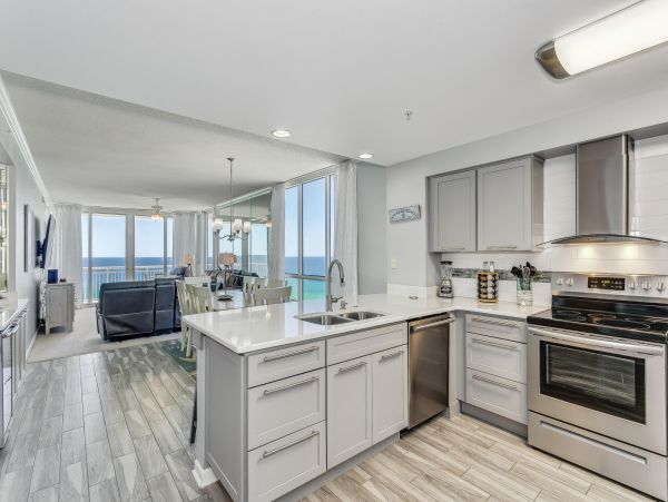Beautiful Beachfront Three Bedroom Condo in Navarre Beach