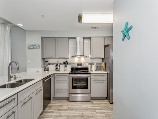 Beautiful Beachfront Three Bedroom Condo in Navarre Beach