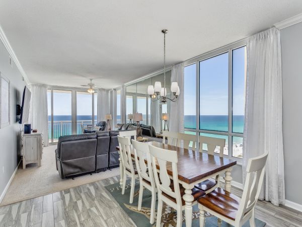 Beautiful Beachfront Three Bedroom Condo in Navarre Beach