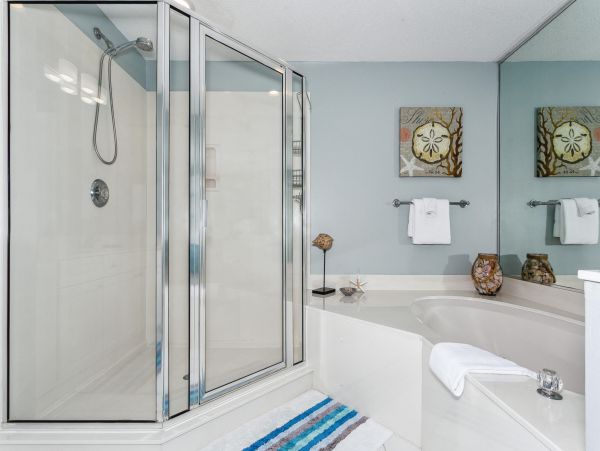 Beautiful Beachfront Three Bedroom Condo in Navarre Beach
