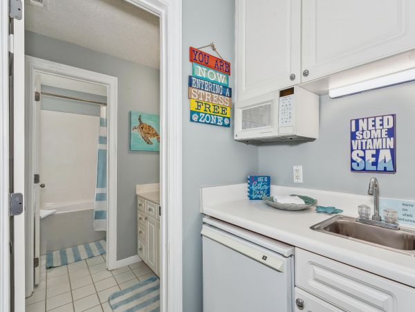 Beautiful Beachfront Three Bedroom Condo in Navarre Beach