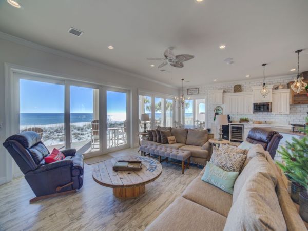Oceanfront Vacation Six Bedroom Rental in Pensacola Beach