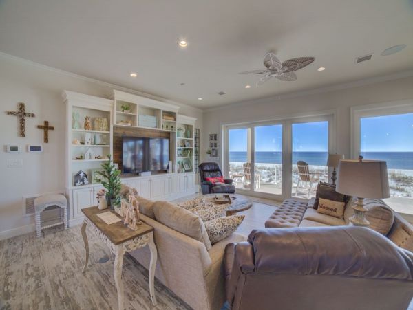 Oceanfront Vacation Six Bedroom Rental in Pensacola Beach