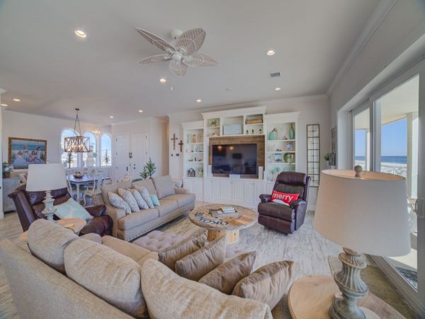 Oceanfront Vacation Six Bedroom Rental in Pensacola Beach