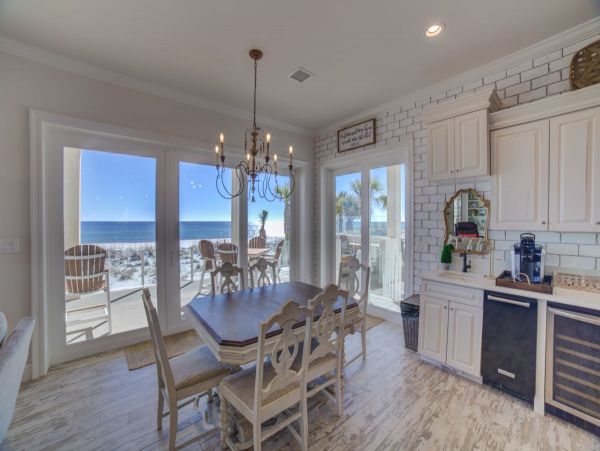 Oceanfront Vacation Six Bedroom Rental in Pensacola Beach