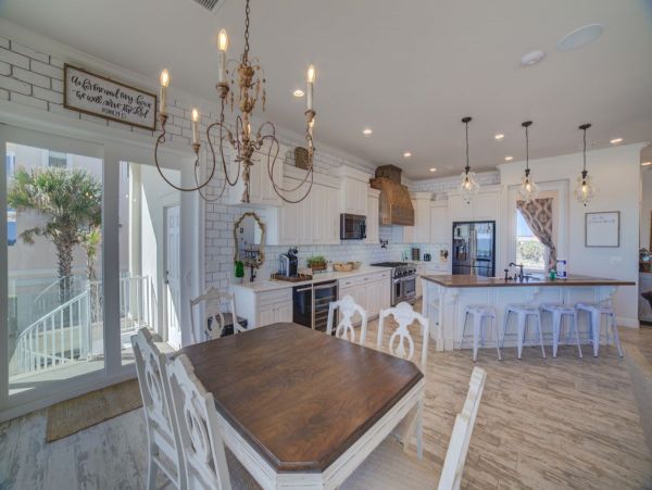 Oceanfront Vacation Six Bedroom Rental in Pensacola Beach