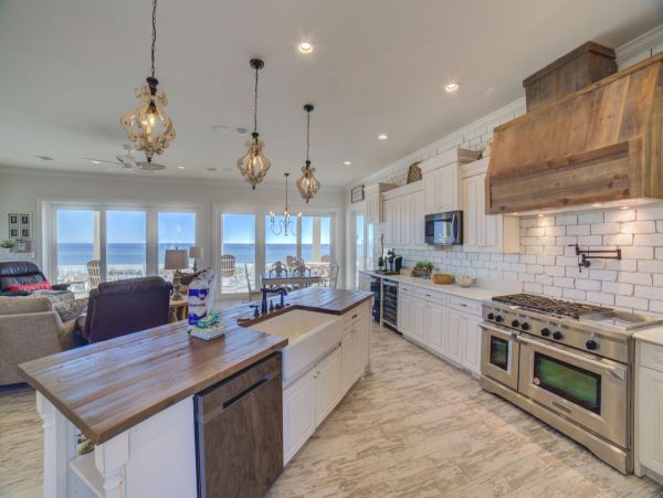 Oceanfront Vacation Six Bedroom Rental in Pensacola Beach